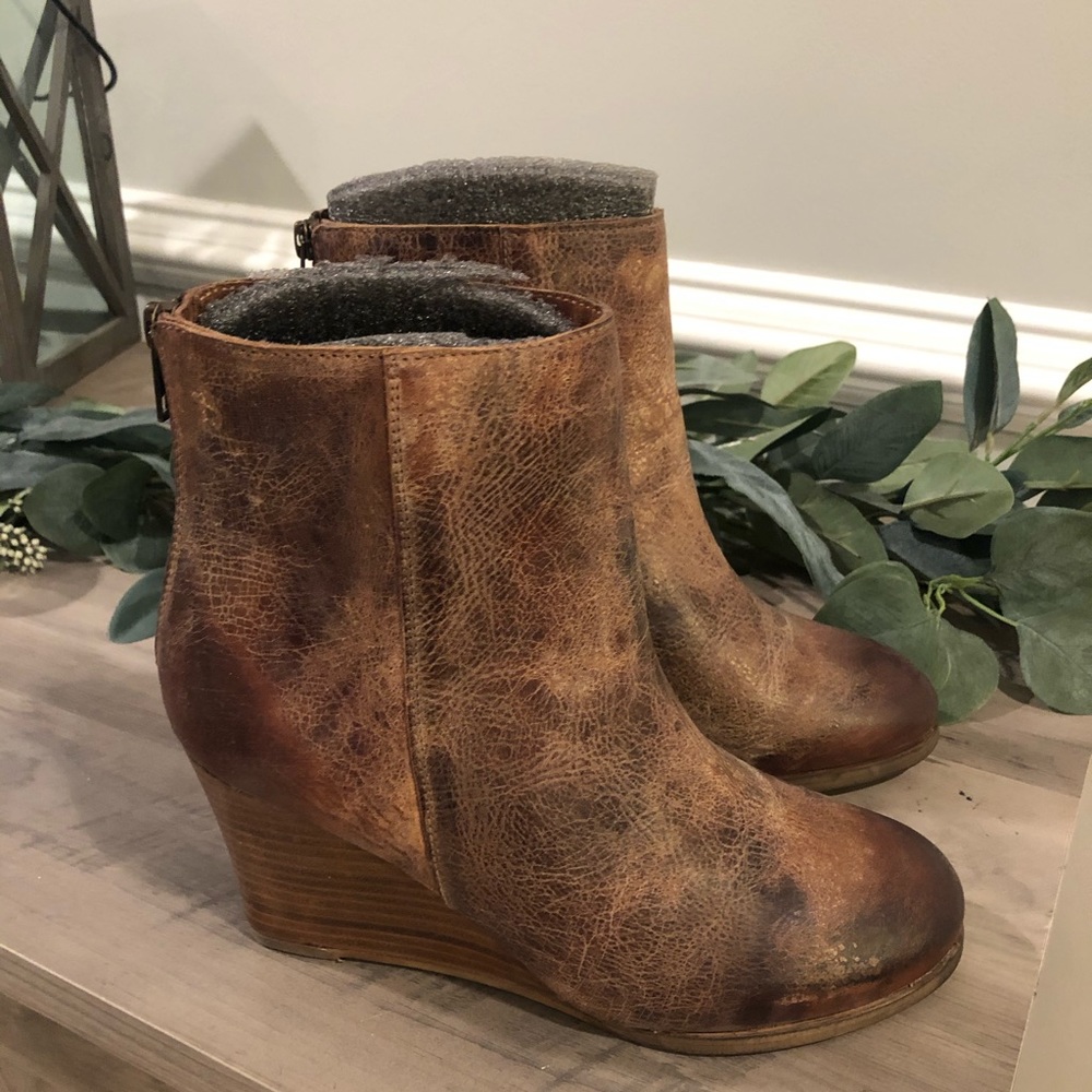 Womens Diva True Booties